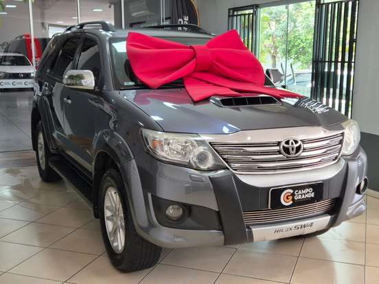 TOYOTA-HILUX SW4-3.0 SRV 4X4 7 LUGARES 16V TURBO INTERCOOLER DIESEL 4P AUTOMÁTICO TOYOTA-HILUX SW4-2011