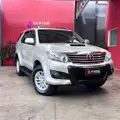 TOYOTA HILUX SW4 3.0 SRV 4X4 7 LUGARES 16V TURBO INTERCOOLER DIESEL 4P AUTOMÁTICO TOYOTA HILUX SW4 3.0 SRV 4X4 7 LUGARES 16V TURBO INTERCOOLER DIESEL 4P AUTOMÁTICO