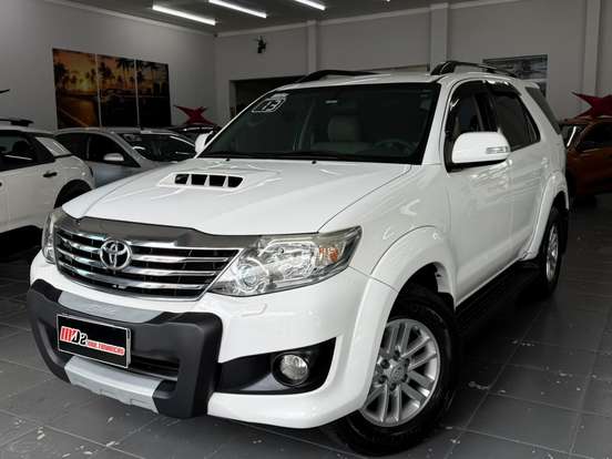 TOYOTA-HILUX SW4-3.0 SRV 4X4 7 LUGARES 16V TURBO INTERCOOLER DIESEL 4P AUTOMÁTICO TOYOTA-HILUX SW4-2012