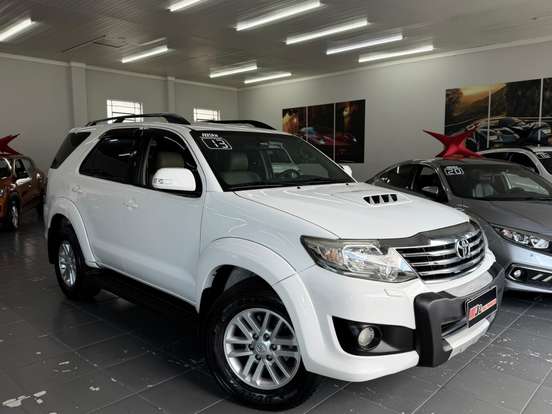 TOYOTA-HILUX SW4-3.0 SRV 4X4 7 LUGARES 16V TURBO INTERCOOLER DIESEL 4P AUTOMÁTICO TOYOTA-HILUX SW4-2012