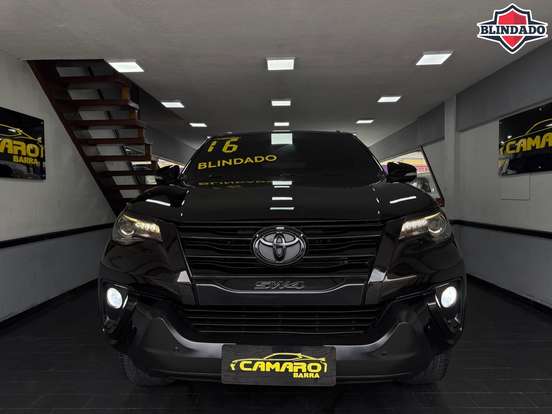 TOYOTA-HILUX SW4-4.0 SRX 4X4 7 LUGARES V6 24V GASOLINA 4P AUTOMÁTICO TOYOTA-HILUX SW4-2016