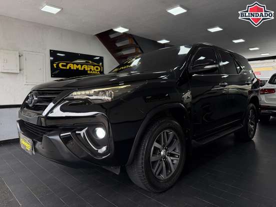 TOYOTA-HILUX SW4-4.0 SRX 4X4 7 LUGARES V6 24V GASOLINA 4P AUTOMÁTICO TOYOTA-HILUX SW4-2016