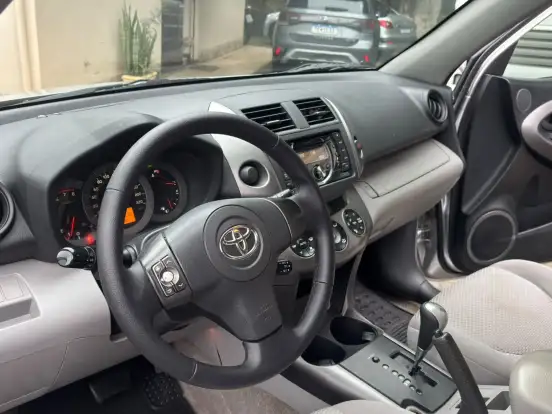 TOYOTA-RAV4-2.4 4X2 16V GASOLINA 4P AUTOMÁTICO TOYOTA-RAV4-2011