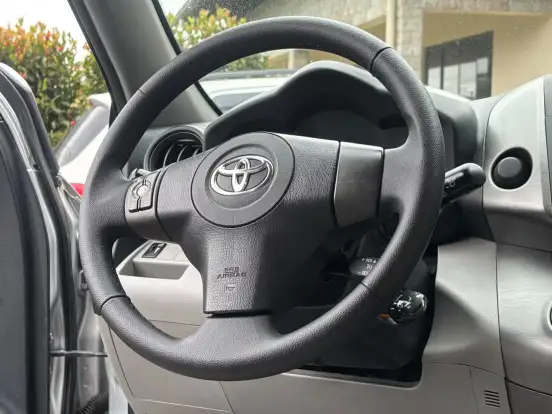 TOYOTA-RAV4-2.4 4X2 16V GASOLINA 4P AUTOMÁTICO TOYOTA-RAV4-2011