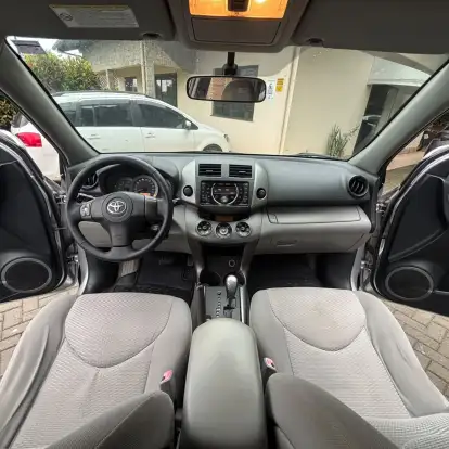 TOYOTA-RAV4-2011
