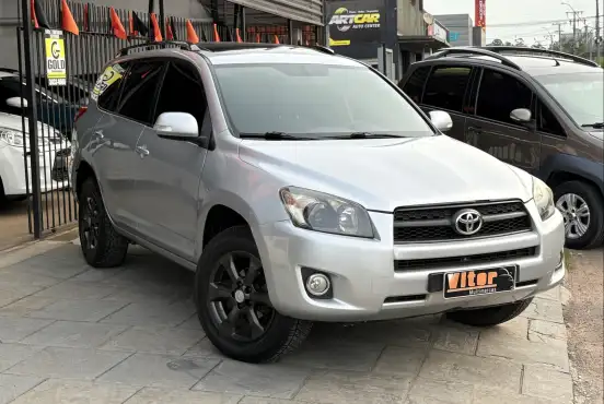 TOYOTA-RAV4-2011