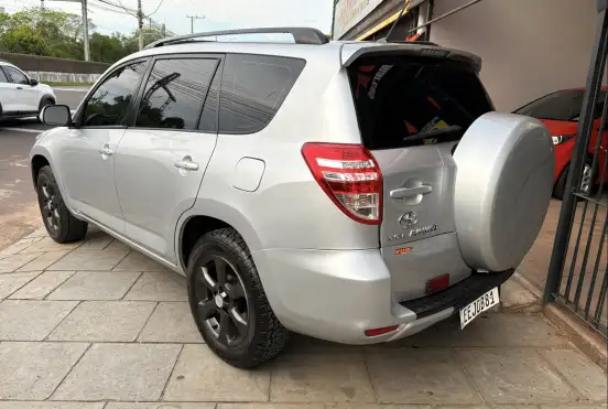 TOYOTA-RAV4-2011