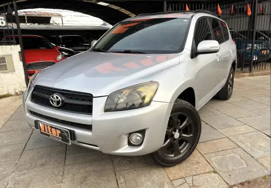 TOYOTA-RAV4-2011