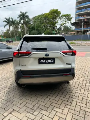 TOYOTA-RAV4-2022