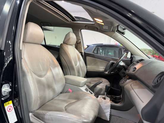TOYOTA-RAV4-2011