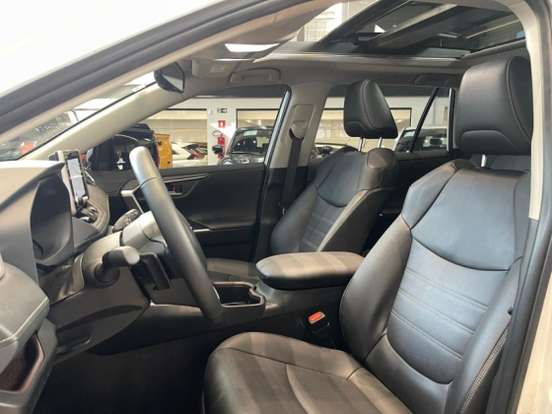 TOYOTA-RAV4-2025