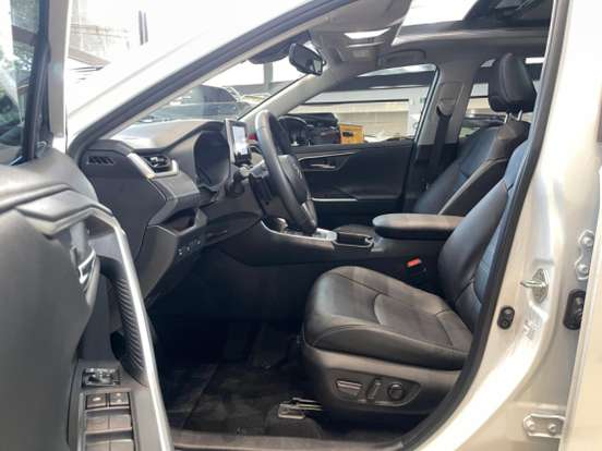 TOYOTA-RAV4-2025