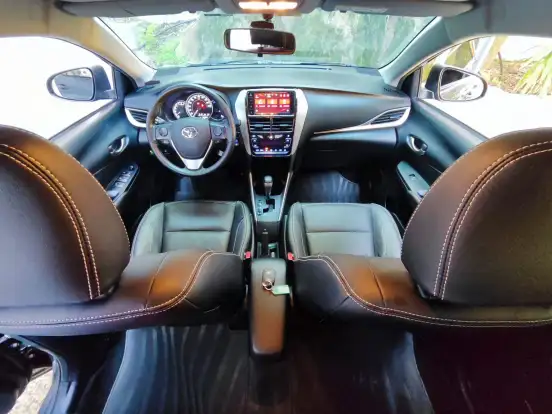 TOYOTA-YARIS-2021