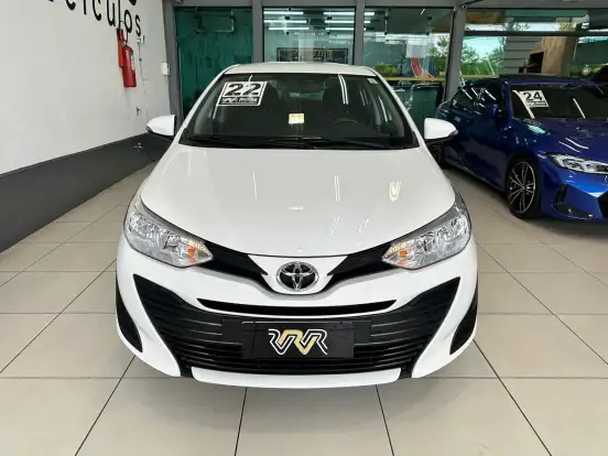 TOYOTA-YARIS-1.5 16V FLEX SEDAN XL PLUS CONNECT MULTIDRIVE TOYOTA-YARIS-2021