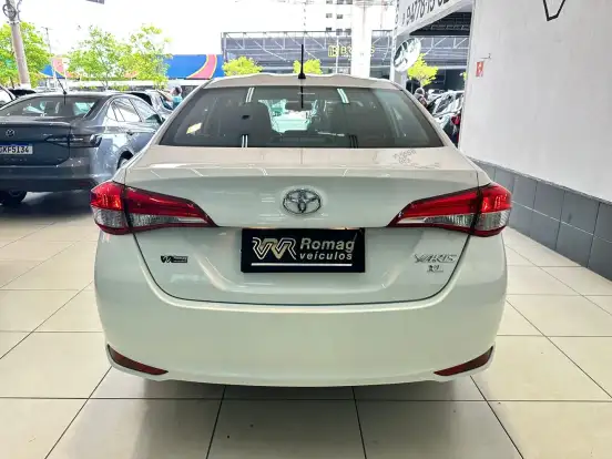 TOYOTA-YARIS-1.5 16V FLEX SEDAN XL PLUS CONNECT MULTIDRIVE TOYOTA-YARIS-2021