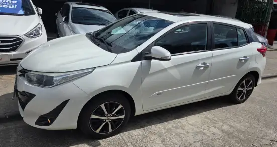 TOYOTA-YARIS-2018