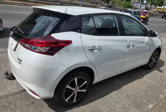 TOYOTA-YARIS-1.5 16V FLEX XLS MULTIDRIVE TOYOTA-YARIS-2018