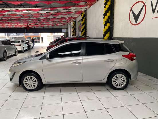 TOYOTA-YARIS-1.3 16V FLEX XL MULTIDRIVE TOYOTA-YARIS-2019