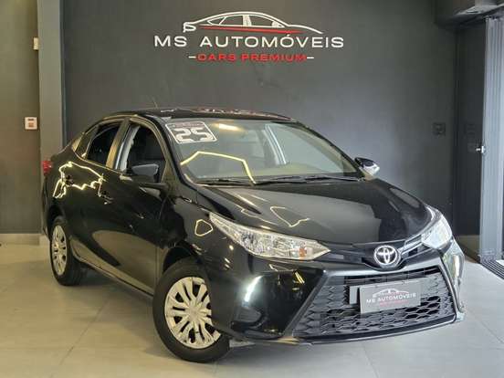 TOYOTA-YARIS-2024