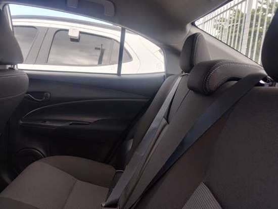 TOYOTA-YARIS-2023