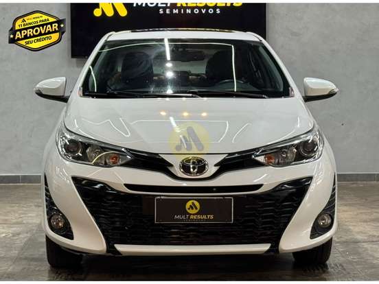 TOYOTA-YARIS-2018