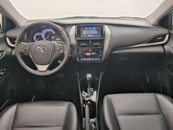 TOYOTA-YARIS-2023