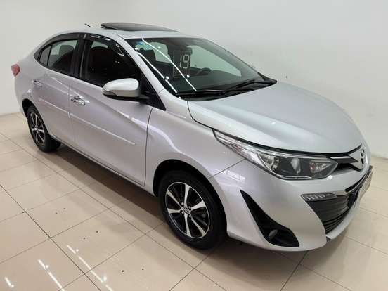 TOYOTA-YARIS-2018