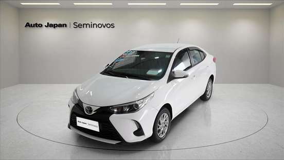 TOYOTA-YARIS-2024