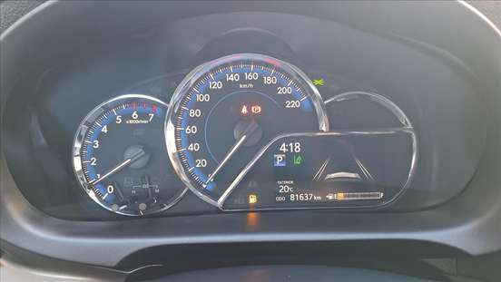 TOYOTA-YARIS-2023