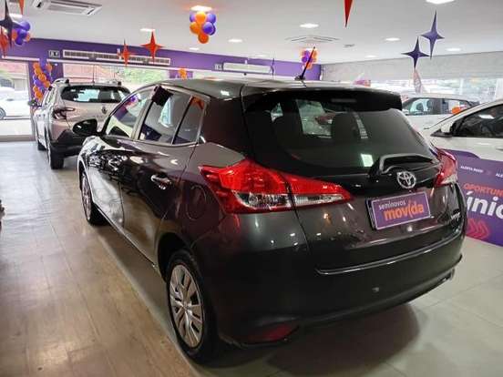 TOYOTA-YARIS-2024