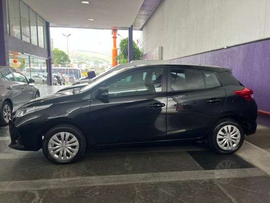 TOYOTA-YARIS-2024