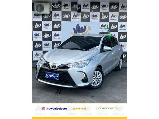 TOYOTA-YARIS-2024
