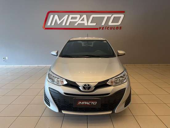 TOYOTA-YARIS-2020