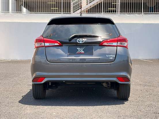 TOYOTA-YARIS-2020