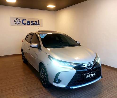 TOYOTA-YARIS-2023
