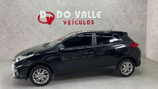 TOYOTA-YARIS-2024