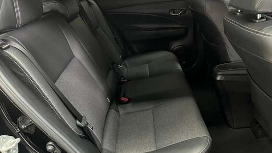 TOYOTA-YARIS-2024