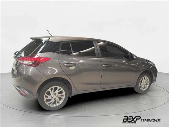 TOYOTA-YARIS-1.5 16V FLEX XS MULTIDRIVE TOYOTA-YARIS-2024
