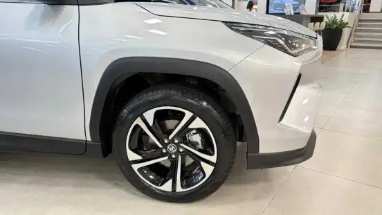 TOYOTA-YARIS CROSS-2026