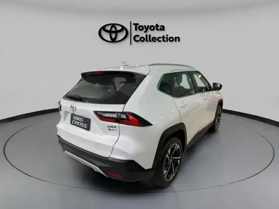 TOYOTA-YARIS CROSS-2026