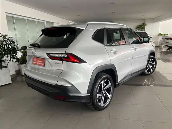 TOYOTA-YARIS CROSS-2026