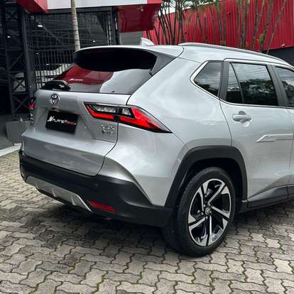TOYOTA-YARIS CROSS-2026