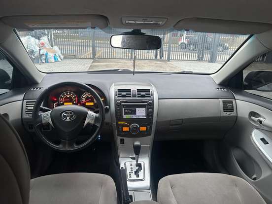 TOYOTA-COROLLA-1.8 GLI 16V FLEX 4P AUTOMÁTICO TOYOTA-COROLLA-2012