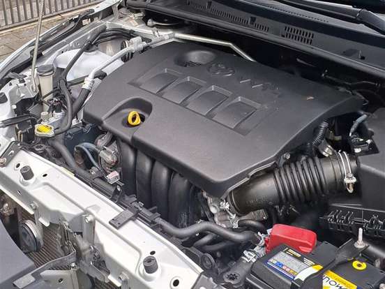 TOYOTA-COROLLA-1.8 GLI 16V FLEX 4P AUTOMÁTICO TOYOTA-COROLLA-2015