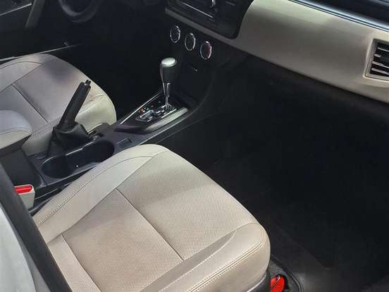 TOYOTA-COROLLA-1.8 GLI 16V FLEX 4P AUTOMÁTICO TOYOTA-COROLLA-2015