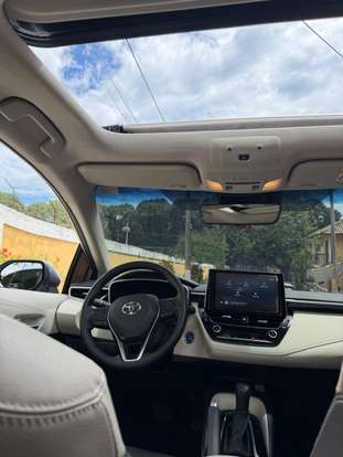TOYOTA-COROLLA-2023