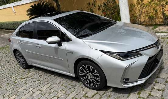 TOYOTA-COROLLA-2023