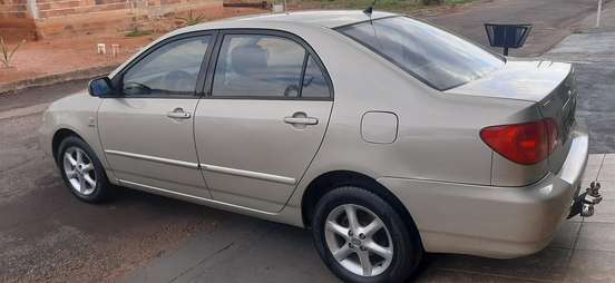 TOYOTA-COROLLA-2004