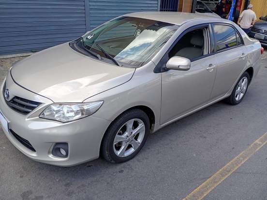 TOYOTA-COROLLA-2.0 ALTIS 16V FLEX 4P AUTOMÁTICO TOYOTA-COROLLA-2014