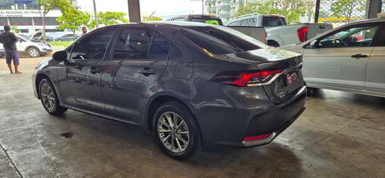 TOYOTA-COROLLA-2025